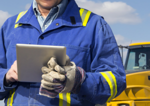 Picking the Right Devices for Your Field Service Organization
