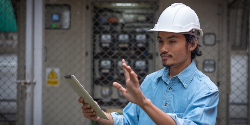 Prioritizing Safety in Field Service Management
